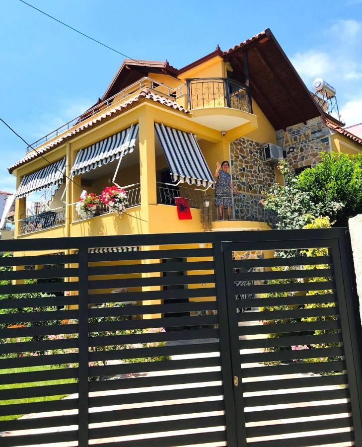 Vila Aliaj Deluxe Groundfloor With Beautiful Garden