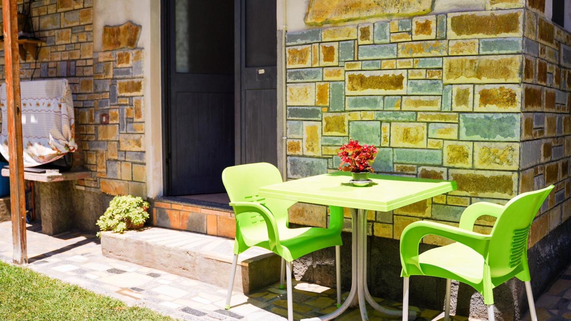 Vila Aliaj Deluxe Groundfloor With Beautiful Garden Durrës